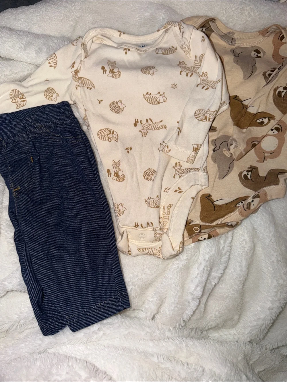Old Navy Cream and Brown Animal Print Baby Matching Set with Navy Pants